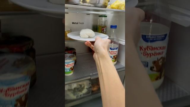 Как убрать неприятный запах в холодильнике? смотреть онлайн