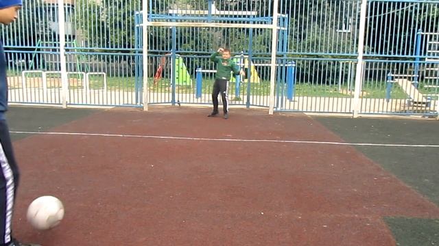 СОЗДАЛ СВОЮ КАРТОЧКУ FIFA 20 смотреть онлайн