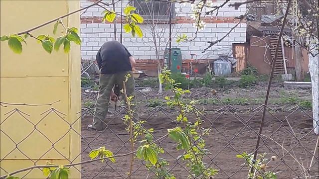 Прикол---Перфоратор вместо лопаты, грядки под .... #16!!! смотреть онлайн