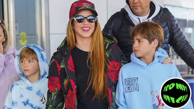 Así se apodan ofensivamente Shakira y Clara Chía смотреть онлайн