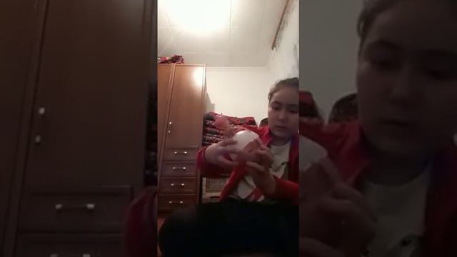 Кукла лол .реально прикол .два наклейки.одинаковые куклы смотреть онлайн