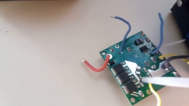 Bosch li-ion battery quick fix. BMS 5S with CW1053. смотреть онлайн