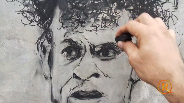 pintando el retrato de Luis Díaz. con carbon de leña смотреть онлайн