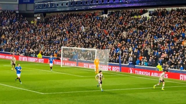 Worst UCL Team In History?! | Rangers 1-3 Ajax | Ultras Atmosphere & Ibrox Reaction смотреть онлайн