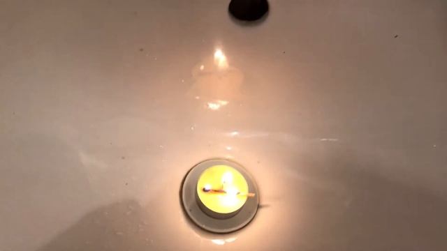 Lighting candle under water trick смотреть онлайн