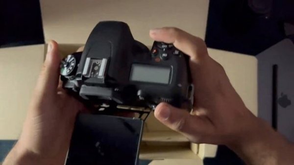 Nikon d7500 with 18-140mm kit lens UNBOXING!