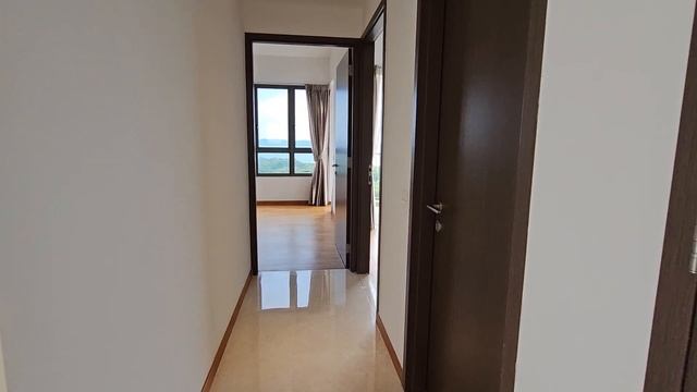 just beside OFS, Vue 8 Penthouse 5beds for rent, Very good Conditions смотреть онлайн