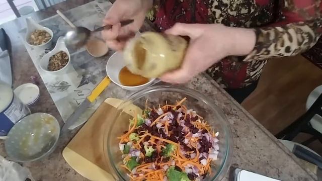 Вкусный новогодний салат из брокколи смотреть онлайн