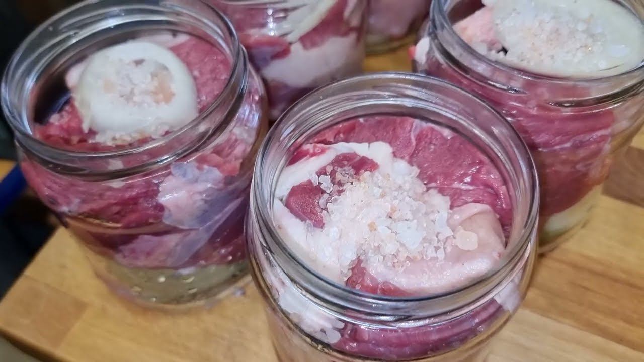 ДОМАШНЯЯ ТУШЕНКА из ГОВЯДИНЫ, СВИНИНЫ и ИНДЕЙКИ за один раз в автоклаве "ВЯТИЧ" 29л с автоматикой смотреть онлайн