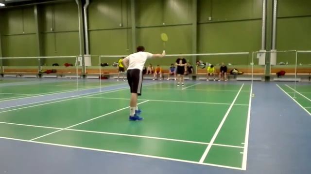 1. sKým.cz badmintonový turnaj | Finále: Martin Bocak vs. Karel Stromsik (1. set, zezadu 2/2) смотреть онлайн