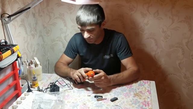 Мощная аккумуляторная отвёртка за 600 рублей. смотреть онлайн