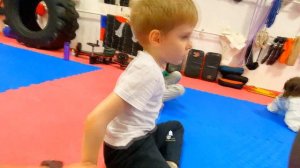 Тренировка малышей от 4 лет. Подготовка к школе. Кёкусинкай Карате. ЦСП «Тэнгу Про». Мурманск