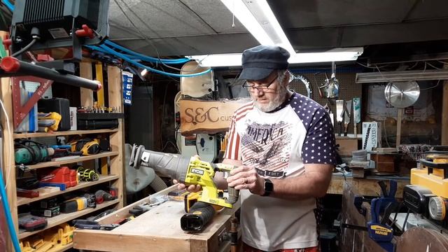 DeWALT DCS380B Cordless Reciprocating Saw VERSES Ryobi P516 Cordless Reciprocating Saw Part 1 смотреть онлайн
