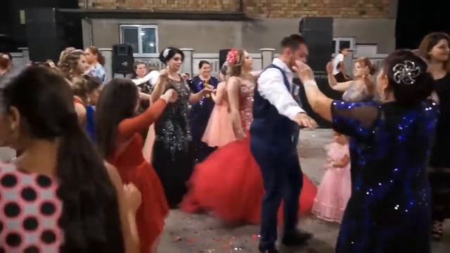 Свадбата на Айдън и Меги гр.Омуртаг част2 смотреть онлайн