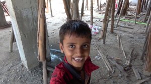 Жизнь в Индии ГОА!  Решил помочь Индусам. Путешествие по Индии Своим Ходом