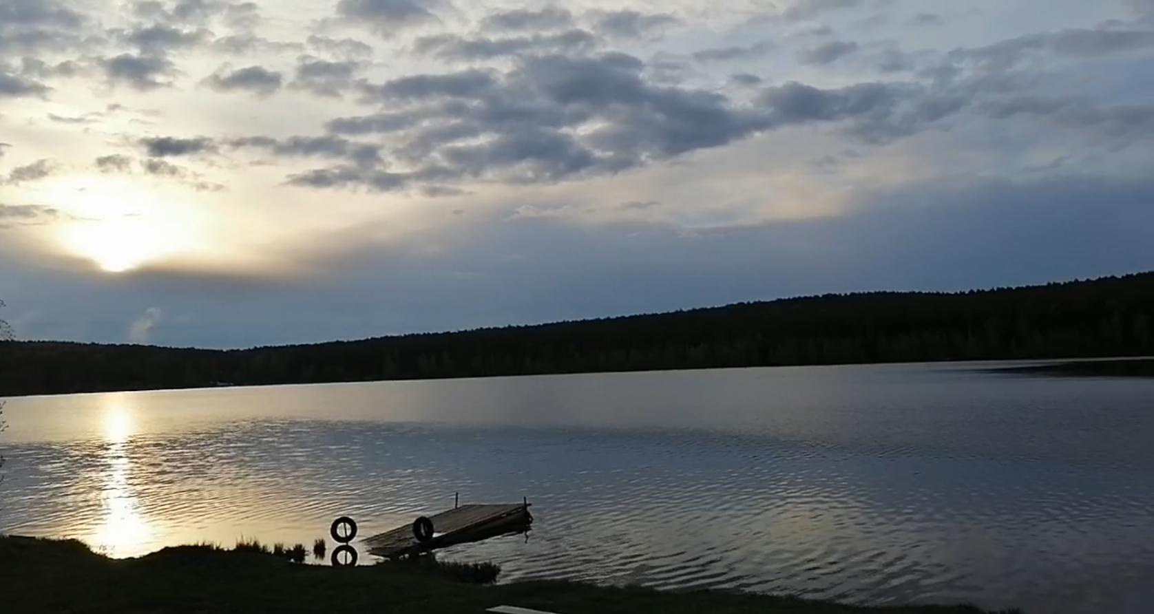 Утро, озеро, рыбалка, улов смотреть онлайн