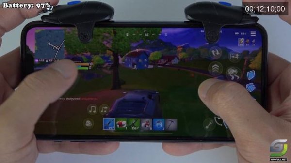 iPhone 11 Pro Max Fortnite Gameplay 2021