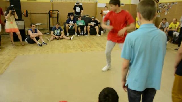 Kidz Battle Vol.3: треугольник LB vs Manya vs b-boy Kaluga b-boy Key1 смотреть онлайн
