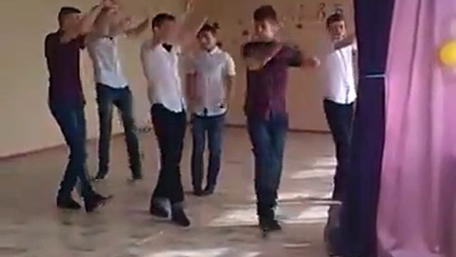 Пупсики 2017 . Танец на 8 марта/ номер для выступления на праздник смотреть онлайн
