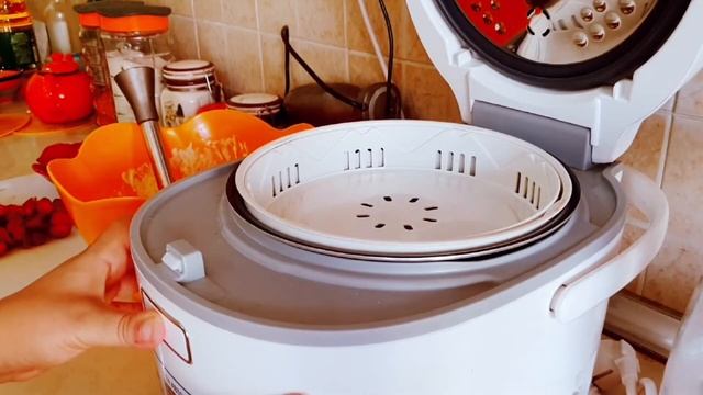 ТВОРОЖНАЯ ЗАПЕКАНКА С КЛУбНИКОЙ В МУЛЬТИВАРКЕ/ДУХОВКЕ смотреть онлайн