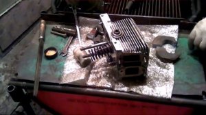 Процесс притирания  клапана головки д144.