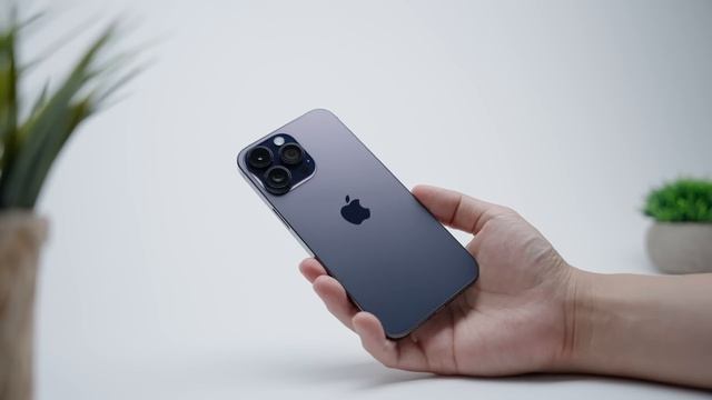 iPhone 14 Pro One Year Later - Long Term Review!! смотреть онлайн