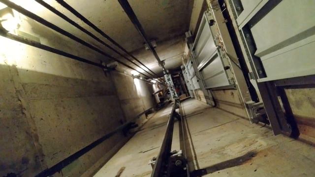 Глубочайшая шахта лифта 4k смотреть онлайн