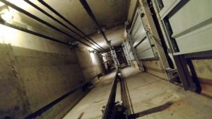 Глубочайшая шахта лифта 4k