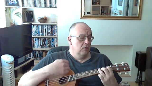 Girl (ukulele cover) by Cargy смотреть онлайн
