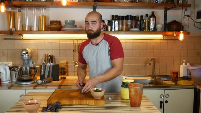 ЗАПАХ НА ВСЮ КУХНЮ / БЫСТРЫЕ И ООООЧЕНЬ АРОМАТНЫЕ СОУСЫ К МЯСУ с травами! смотреть онлайн