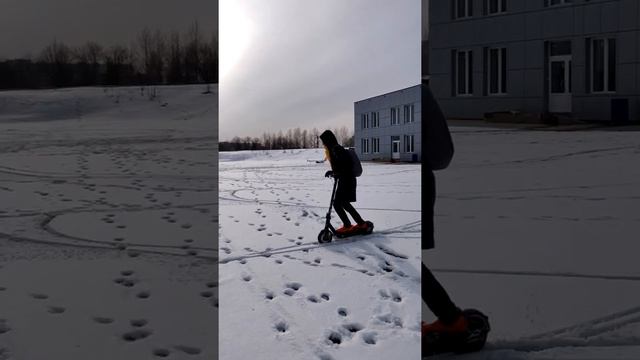 Конец зимы на Ninebot max смотреть онлайн