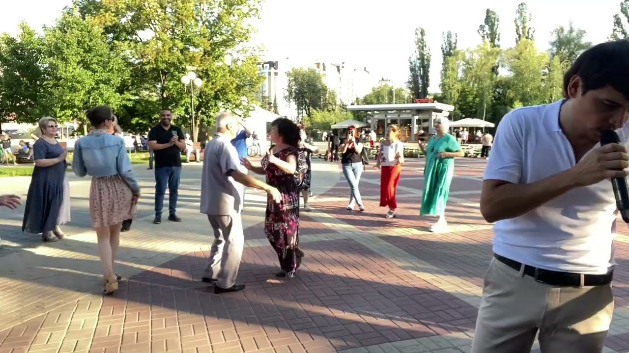 Как красиво танцуют под песню Зелёные глаза! смотреть онлайн