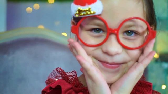 Новый год гуляет по планете !Милана Рыбалкина 6 лет смотреть онлайн