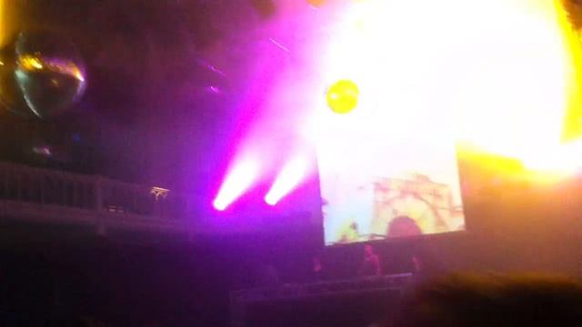 Club PARADISO Amsterdam 2010 Cierrabares por el mundo смотреть онлайн