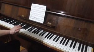 Разучиваем на ф-но :Бах Маленькая Прелюдия(Красивые пьесы)