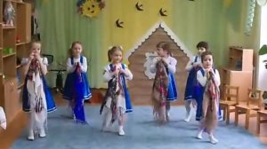 танец с платками  старшая группа г Ладушкин