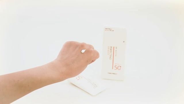 UV Master Perfecting Sun Block SPF50+ PA+++ Водостойкий солнцезащитный блок смотреть онлайн