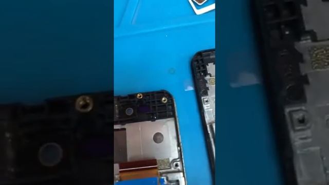 переставляем мелочевку из старого корпуса телефона в новый смотреть онлайн