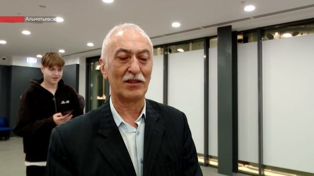 Олимпийский чемпион Иван Едешко приехал в Альметьевск смотреть онлайн