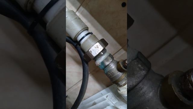 Отопление работало больше 5 лет на воде .Вот результат! смотреть онлайн