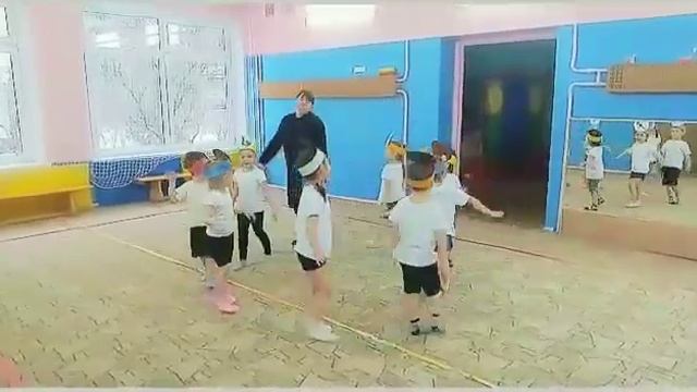 Игра с правилами :"Летела сорока". смотреть онлайн
