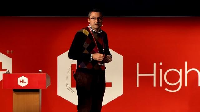 Валентин Гогичашвили — События, шины и интеграция данных в непростом мире микросервисов смотреть онлайн