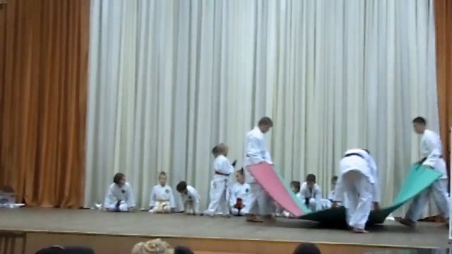 Клуб "Чемпион". Показательное выступление. смотреть онлайн