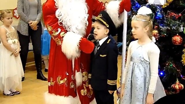 Елка в школе, гимназия №4,Подольск 2014 смотреть онлайн
