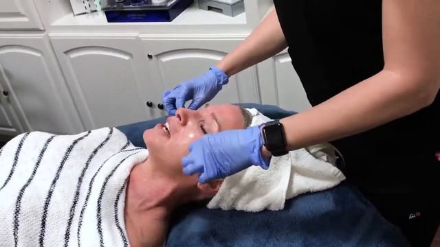 Stimulator Peel AKA The Wedding Peel with Amanda Peterson смотреть онлайн