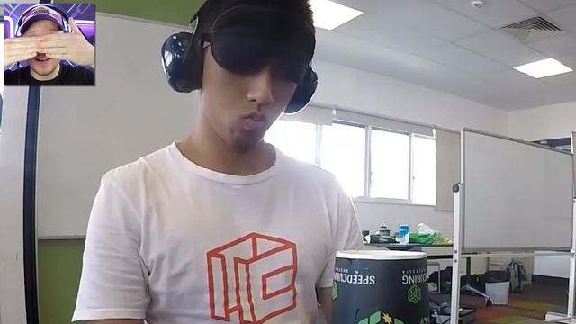 Cette Enfant a Terminé ce Rubik's Cube en 5 secondes... смотреть онлайн