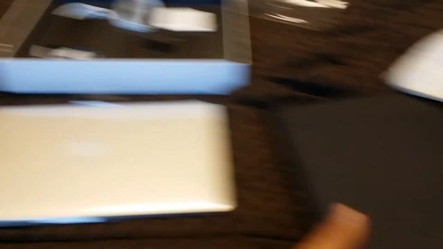 Unboxing 13" Late 2013 Retina Macbook Pro 8GB Ram 256GB SSD смотреть онлайн