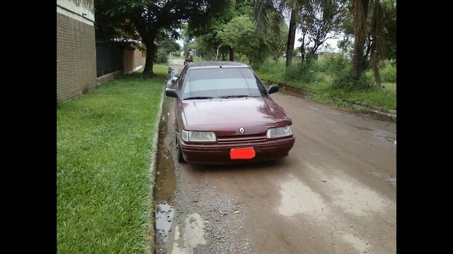 Renault-21.wmv смотреть онлайн