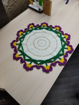 Сервировочная салфетка-с ажурным краем! крючком