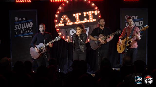 The Interrupters Perform All Acoustic Set Live + Covers Be My Baby смотреть онлайн